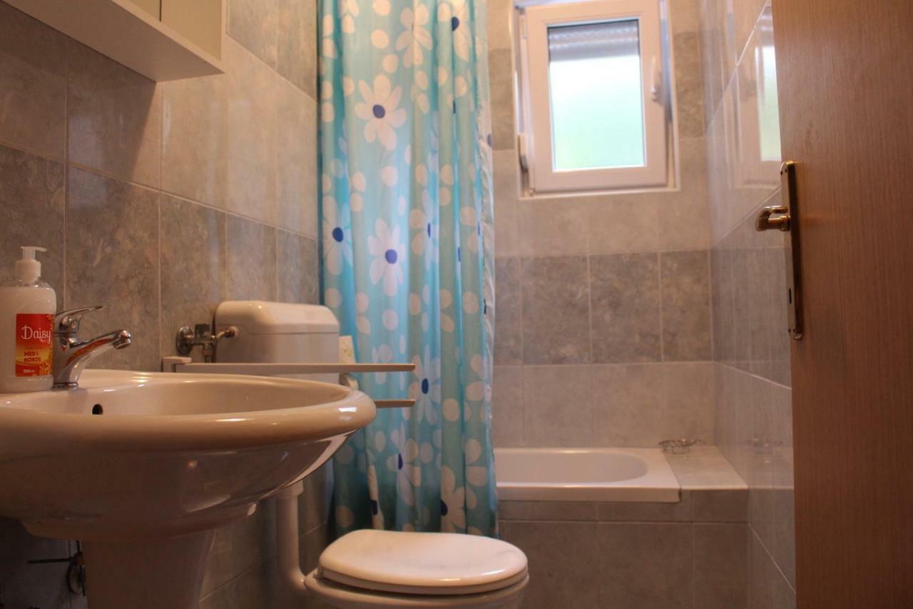 Mia 5 Apartment Crikvenica Bagian luar foto